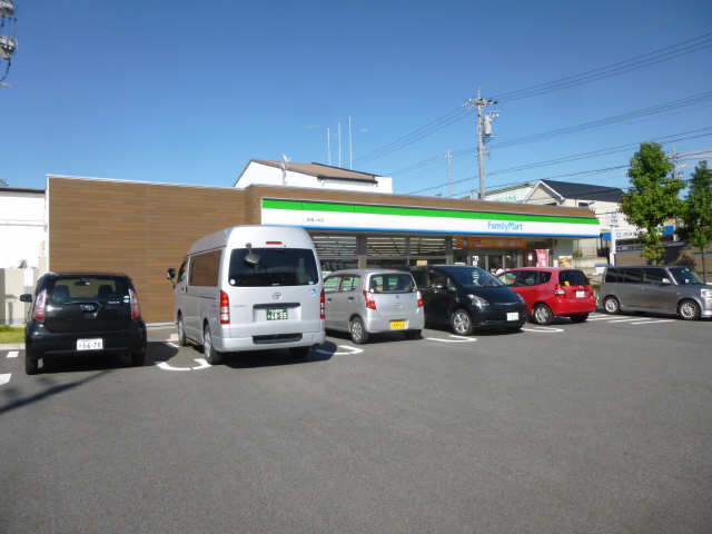 ファミリーマート　270ｍ